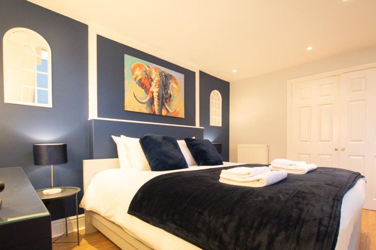 Lord Street - 2 Beautiful Apartments - Sleep Up To 14 Guests - By Rework Accommodation Chester Exterior photo